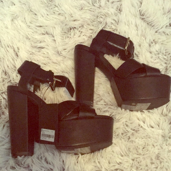 Black Forever 21 Heels - Picture 1 of 5
